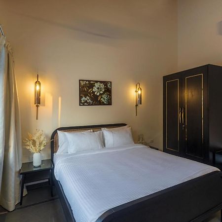 Saffronstays Mariposa By The River Rio, Karjat Bagian luar foto