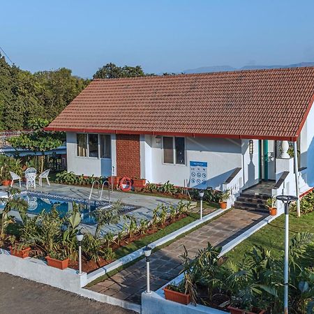 Saffronstays Mariposa By The River Rio, Karjat Bagian luar foto