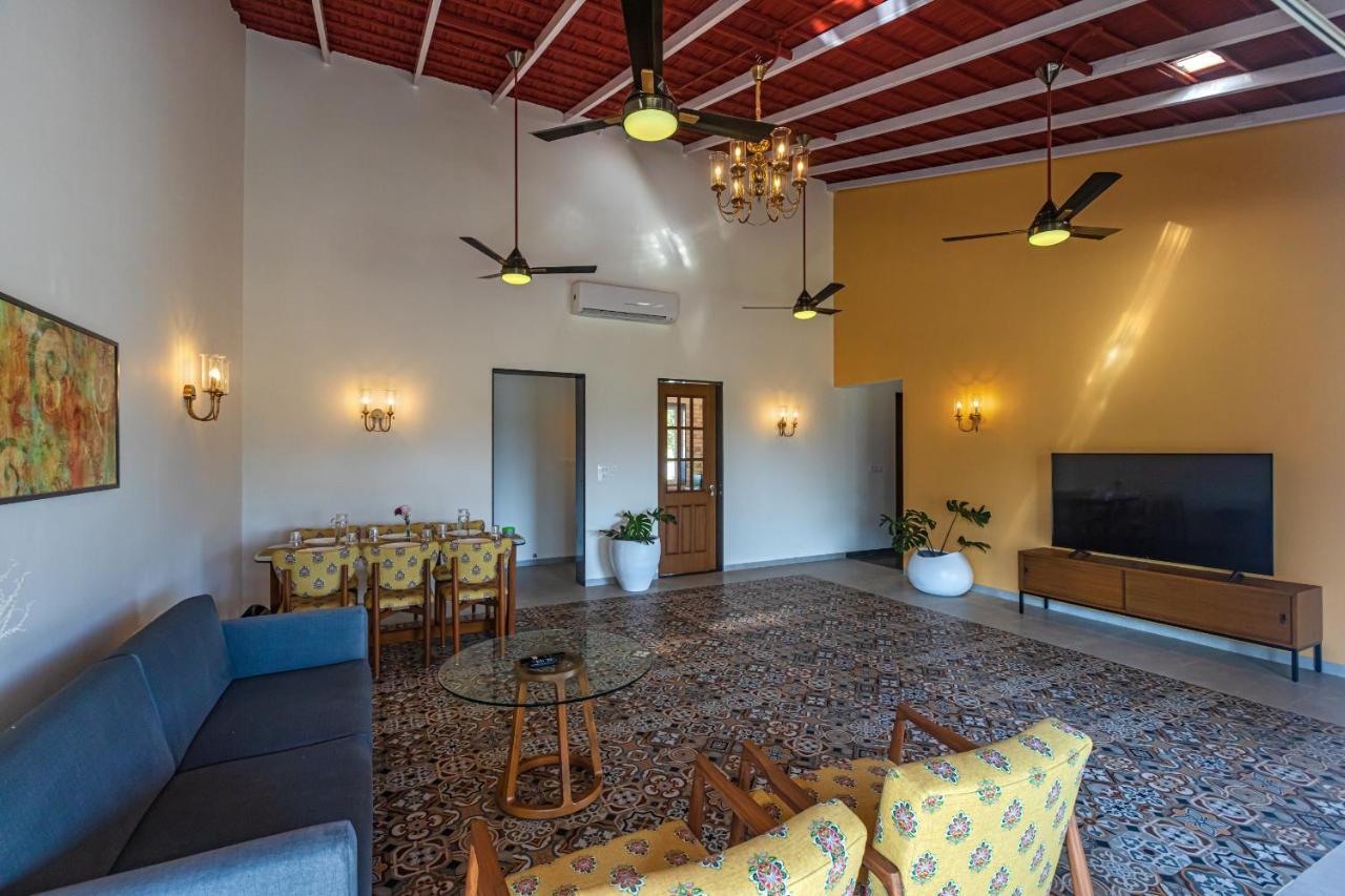 Saffronstays Mariposa By The River Rio, Karjat Bagian luar foto
